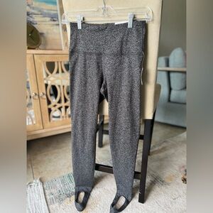 Old Navy Women XS High-Waisted CozeCore Stirrup Leggings
